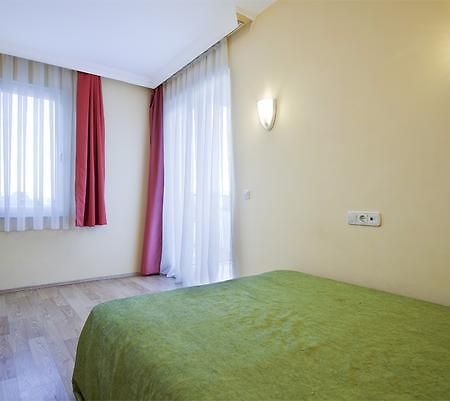 Larissa Garden Hotel Кемер Екстериор снимка