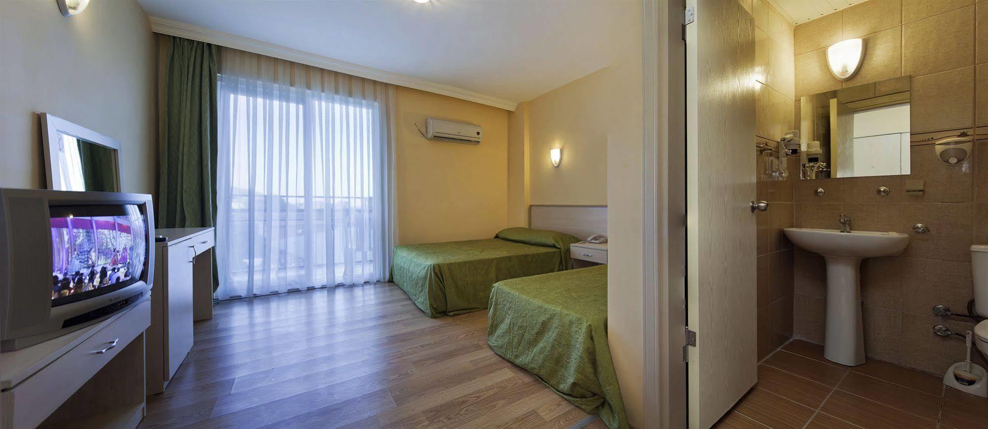 Larissa Garden Hotel Кемер Екстериор снимка
