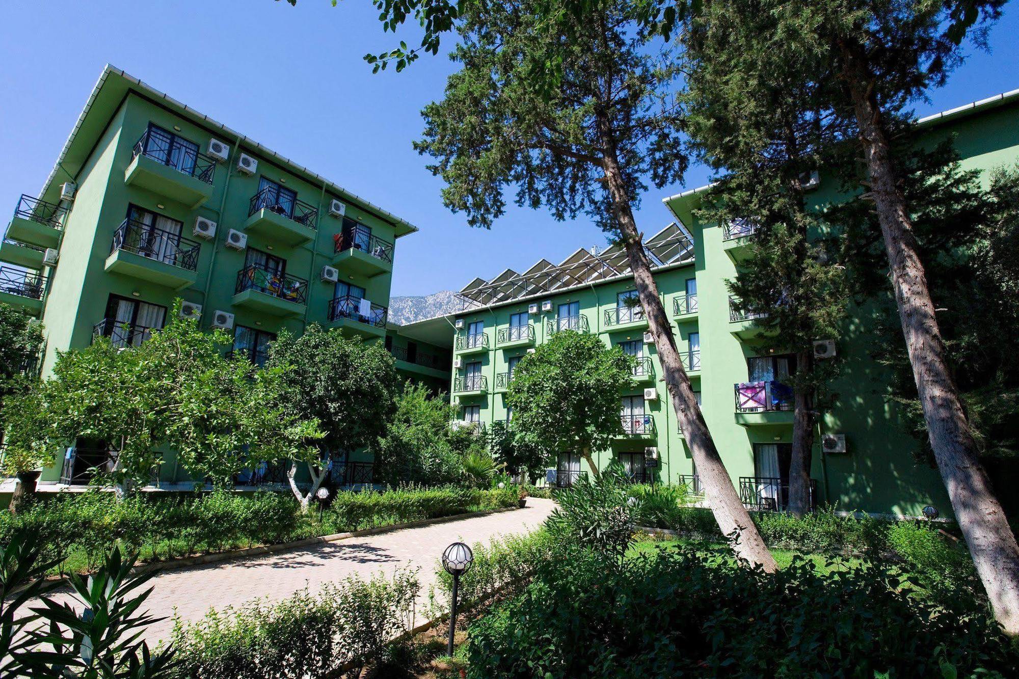 Larissa Garden Hotel Кемер Екстериор снимка